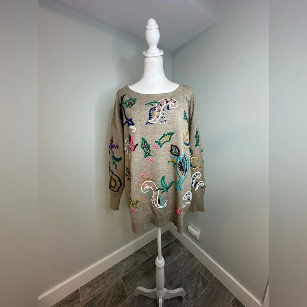 Anthropologie Embroidered Sweater  in Beige Size Large - Picture 5 of 17